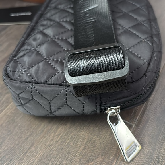 Nicole Miller Crossbody,adjustable waist bag/fanny pack,double zipper,quilted - Picture 4 of 14